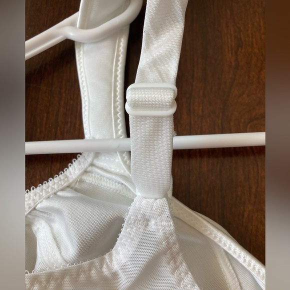 BALI SATIN TRACINGS MINIMIZER WHITE SIZE 36C COMFORT STRAP UNDERWIRE New - Picture 6 of 8